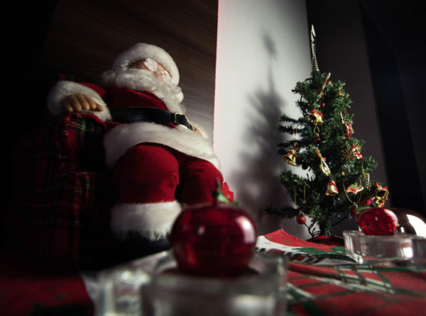 The Benefits of Artificial Christmas Trees: Enjoy a Quick Meal